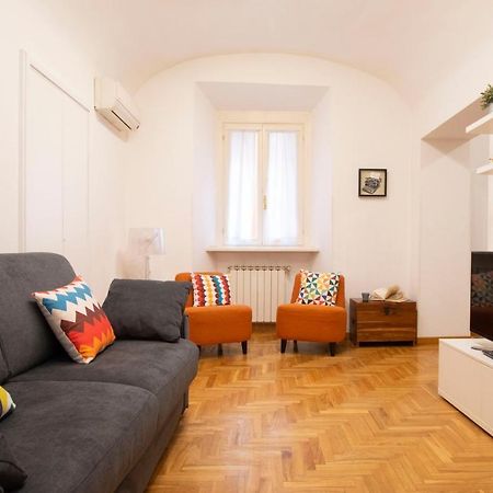 Charming Colosseum - My Extra Home โรม ภายนอก รูปภาพ