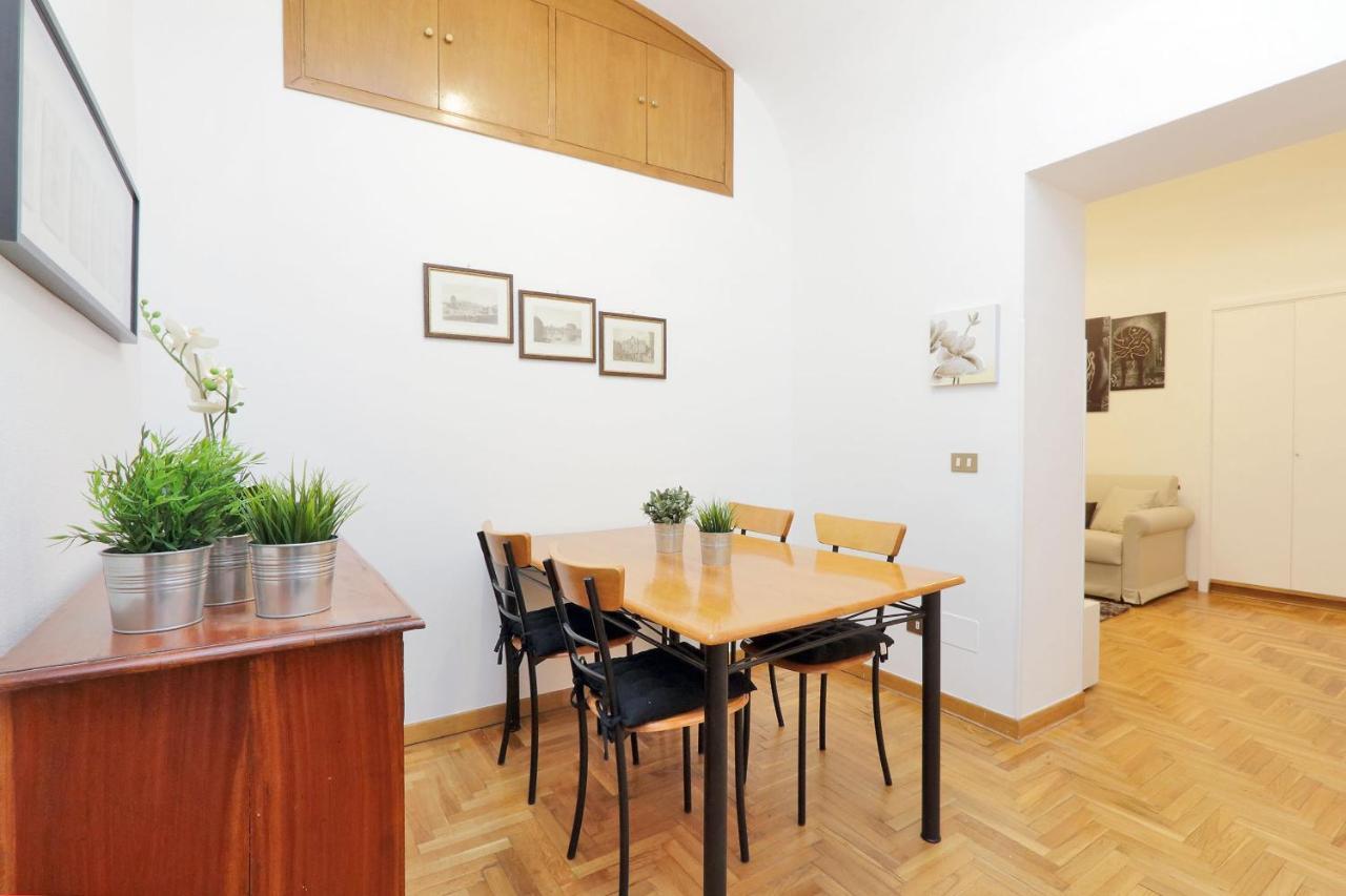 Charming Colosseum - My Extra Home โรม ภายนอก รูปภาพ